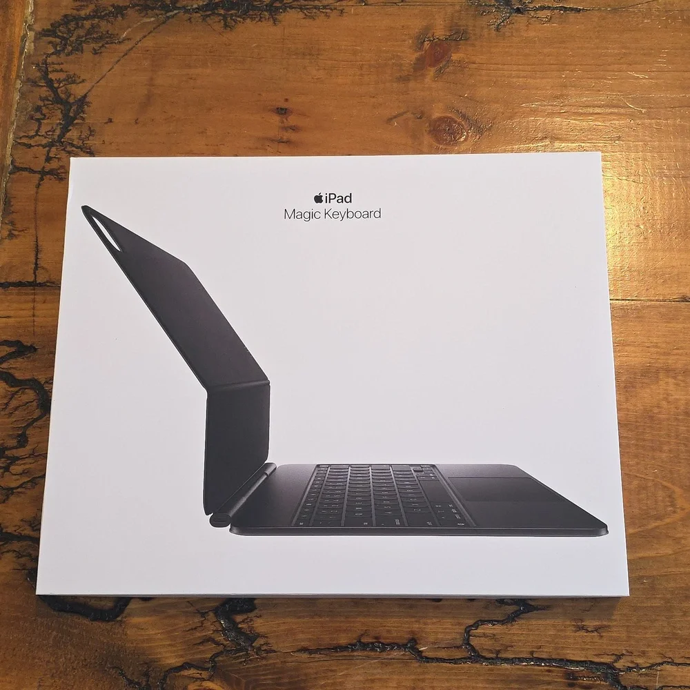 iPad Magic Keyboard EMPTY BOX (No Keyboard)